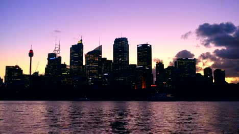 Sydney-die-skyline-der-Stadt-bei-Nacht