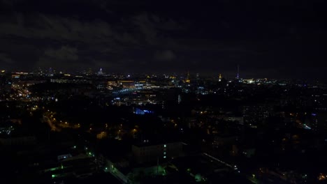 Moscú:-una-vista-superior-de-la-ciudad-por-la-noche-4K