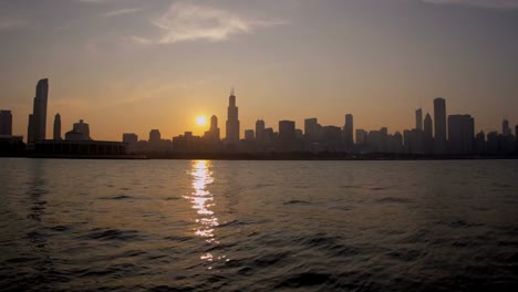 View-of-sunset-over-Lake-Michigan-Chicago-USA