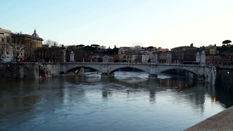 El-puente-de-Victor-Emmanuel-II-Roma-Italia