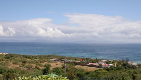 schnell-Wolken-in-der-Meerenge-von-Gibraltar-und-Afrika-aus-Spanien