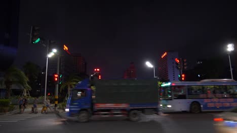 Nacht-erleuchtet-Zhuhai-Stadt-Verkehr-Straße-Panorama-4k-china