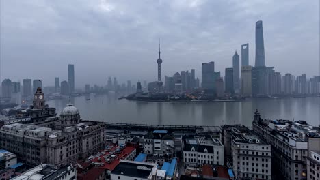 Lapso-de-tiempo-de-4K-de-Shanghai-y-paisaje-al-amanecer