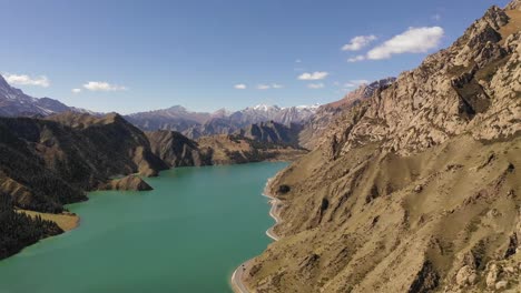 Tianshan-Tianchi,-Xinjiang,-China