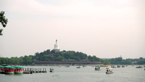 Beihai-Park-in-Peking