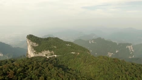 Tianmen-Mountains-in-Zhangjiajie