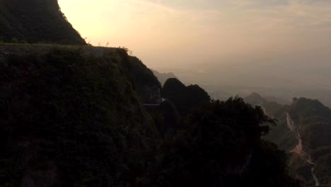 Tianmen-Mountain-National-Park