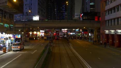 Hong-Kong-Nacht-Zeit-Straßenbahn-zweites-Stock-Straße-Panorama-4k-china