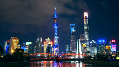 Shanghai-Pudong-at-night-Shanghai,-Pudong-is-China's-most-prosperous-financial-district,-China.