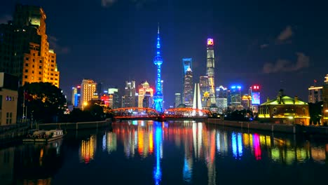 Shanghai-Pudong-at-night-Shanghai,-Pudong-is-China's-most-prosperous-financial-district,-China.