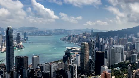 Timelapse-de-Hong-Kong-vista-desde-la-cima-de-la-montaña,-vista-aérea,-vista-del-hito,