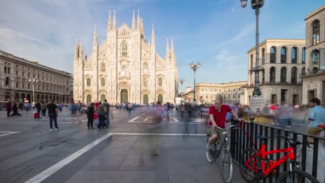 milan-city-famous-duomo-cathedral-crowded-square-panorama-4k-timelapse-italy