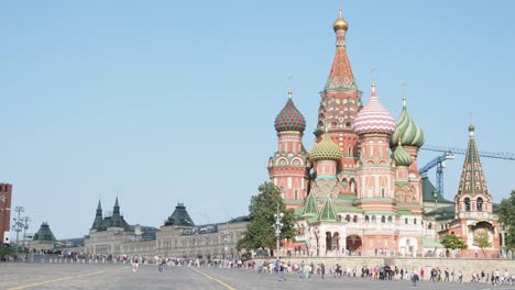 tourists-on-Red-Square-near-Vasily-the-Blessed-Cathedral-in-Moscow