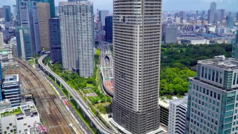 Hermosa-arquitectura-construcción-exterior-en-la-ciudad-de-Tokio-Japón