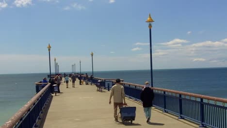 Neuer-Brighton-Pier-in-Christchurch-New-Zealand