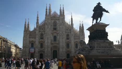 Italia-verano-mañana-Milán-ciudad-Catedral-Catedral-Plaza-panorama-4k