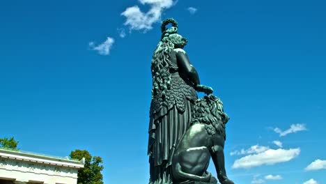 Bayern-München-Statue