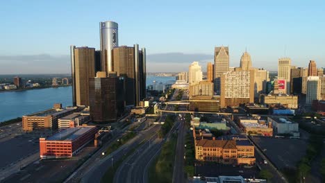 Aerial-view-of-Detroit-skyline