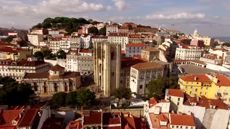 Lisbon-Cathedral-at-sunny-day-and-historical-part-of-Lisbon-,-Portugal-Aerial-view