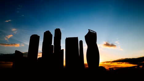 Timelapse-Silhouette-der-Hochhäuser-International-Business-Center-City-auf-Sonnenuntergang-in-Moskau-Russland