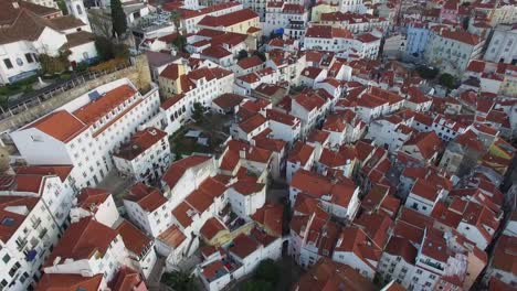 Luftaufnahme-von-Alfama,-Lissabon,-Portugal