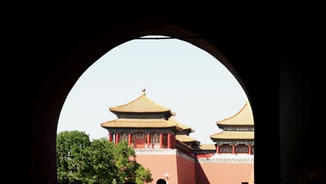 vista-de-la-ciudad-prohibida-desde-la-puerta-de-la-paz-celestial-en-la-Plaza-tiananmen