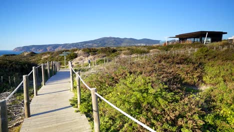 Praia-Guincho-Strand-an-einem-Sommertag-in-Sintra,-Portugal