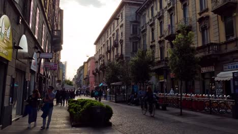 Italy-milan-city-day-light-famous-traffic-street-panorama-4k-timelapse