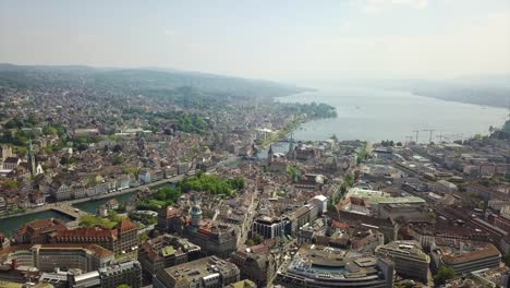 panorama-aéreo-del-paisaje-urbano-de-la-lago-zurich-Suiza-4k