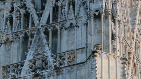 Close-up-of-St-Stephen-Cathedral-architecture-in-Vienna-Austria