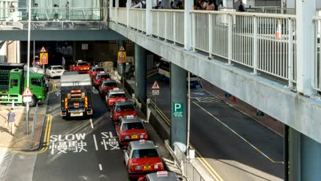 4K-video-de-lapso-de-tiempo-de-Hong-Kong-de-taxi-en-el-centro-comercial