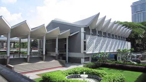 Die-Nationalmoschee-von-Malaysia,-Kuala-Lumpur-(Masjid-Negara),-ca.-Januar-2017