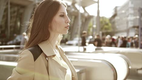 Happy-smiling-Caucasian-woman-with-urban-modern-lifestyle