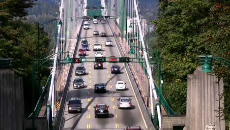 Puente-de-Lions-Gate