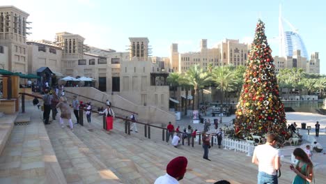 dubai-shopping-souk-square-4k-time-lapse-uae