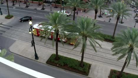 Street-Car-in-New-Orleans