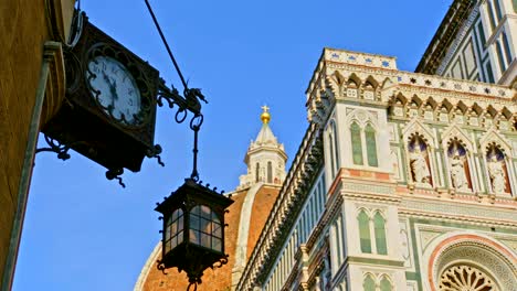 Closeup-view-of-the-Basilica-of-Santa-Maria-del-Fiore-in-Florence