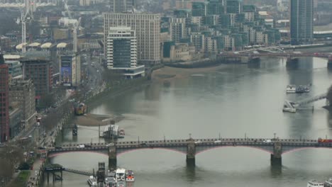 The-Thames-river-and-the-bridge-on-a-birds-eye-view