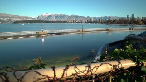 Kitsilano-Pool-Winter-Snow,-Vancouver-4K-UHD