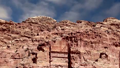 Petra,-Jordania,-Oriente-Medio---es-un-símbolo-de-Jordania,-así-como-de-Jordania-más-visitado-atractivo-turístico.