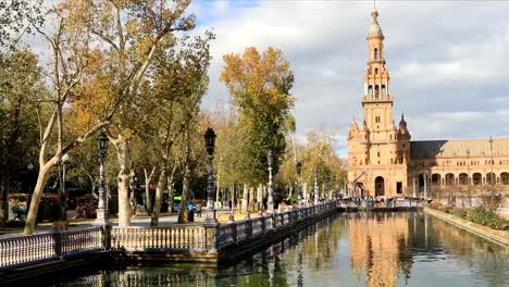 Panorama-of-Plaza-de-Espana,-Seville