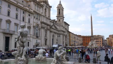 Italia-verano-día-Roma-ciudad-piazza-navona-amarrar-panorama-de-fuente-4k