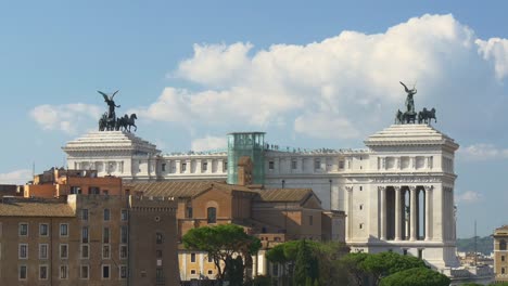 Italien-Sommer-Tag-Forum-romanum-Altare-della-Patria-sonnigen-Panorama-4k-Rom