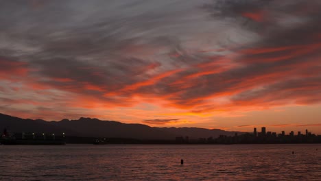 Sunrise-pan-English-Bay,-Vancouver-4K-UHD