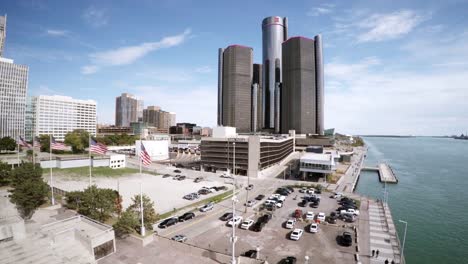 Aerial-view-of-Detroit-skyline