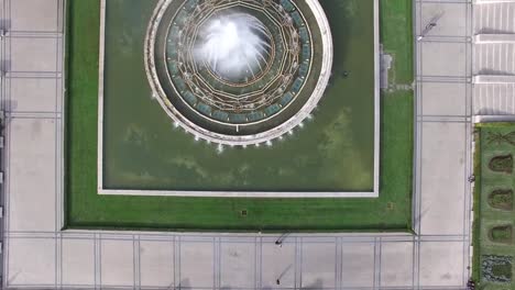 Fountain-in-Jeronimos-Monastery,-Lisbon,-Portugal