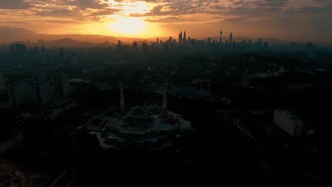 Masjid-Wilayah-Persekutuan.