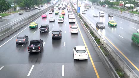 Traffic-jam-en-manera-motor-en-Bangkok-Tailandia.