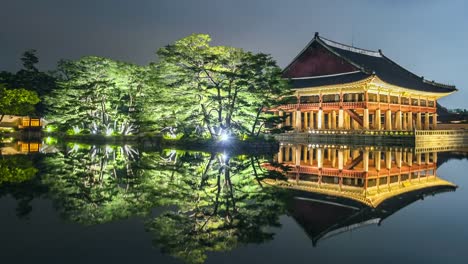 Zeitraffer-im-Gyeongbokgung-Palace-in-Seoul,-Südkorea