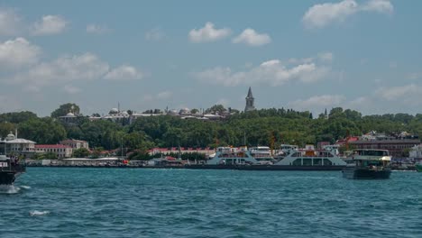 topkapi-palace-on-its-ferry-service,-bosphorus,-time-lapse